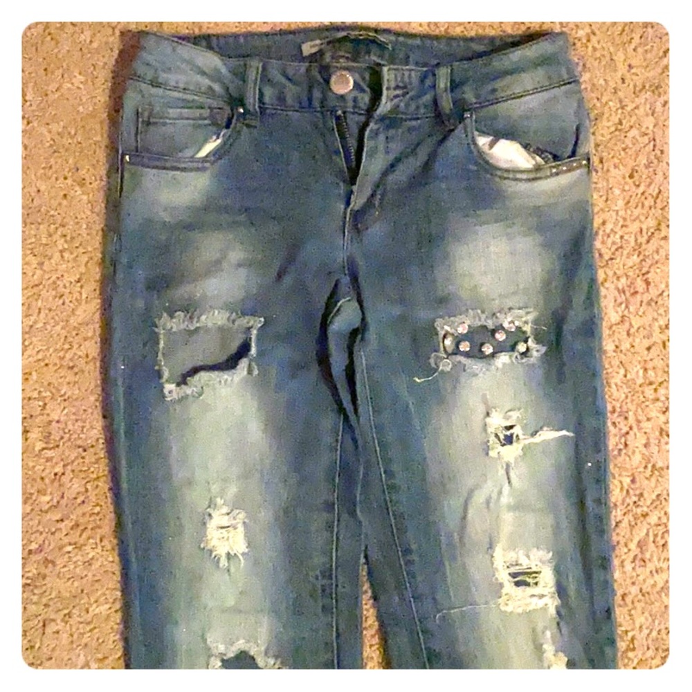 Frayed Highway Jeans w/ Rhinestones